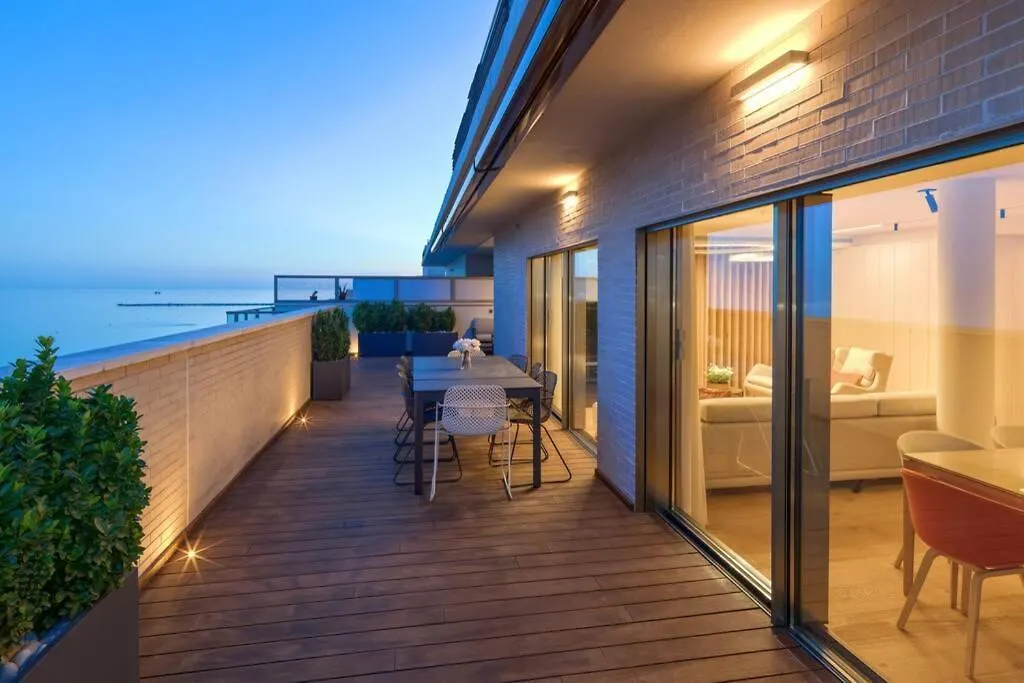 D&R Penthouse On The Beach Apartment Malaga Spain